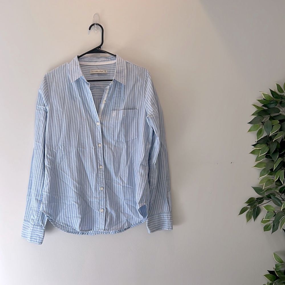 ❌SOLD❌Abercrombie & Fitch Boyfriend Button up - Picture 1 of 5